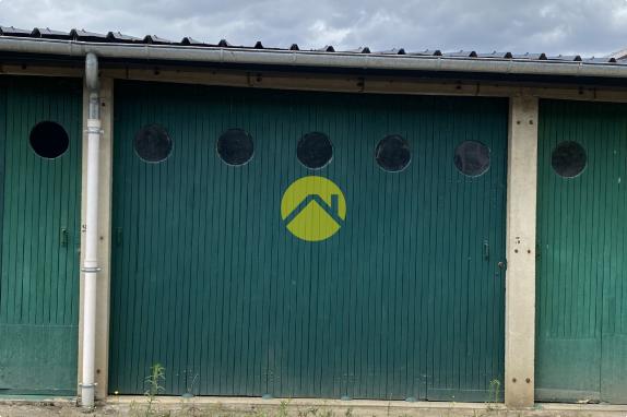 MAISON DE VILLE  + GARAGE