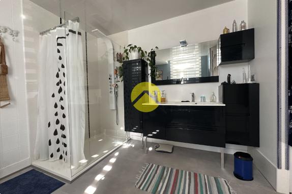 MAISON 134 M² EN PARFAIT ETAT