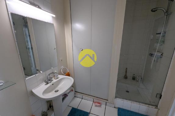 APPARTEMENT AVEC TERRASE