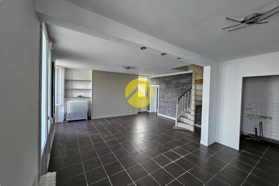 Maison de ville double potentiel