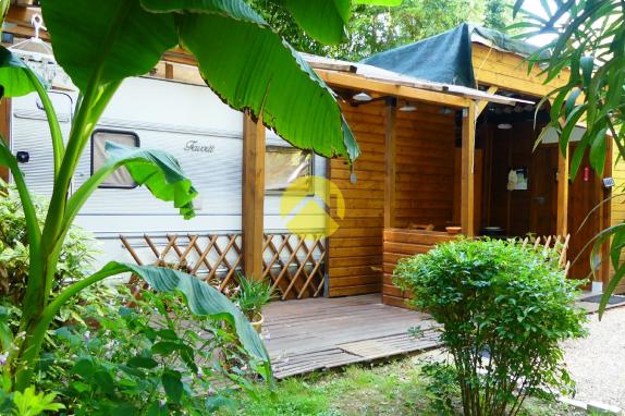 JOLI TERRAIN DE LOISIRS