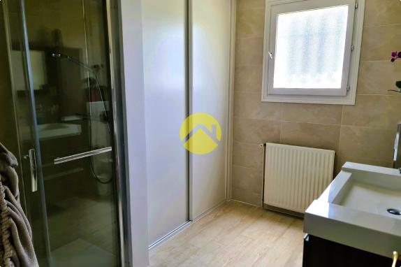 MAISON AVEC STUDIO INDEPENDANT