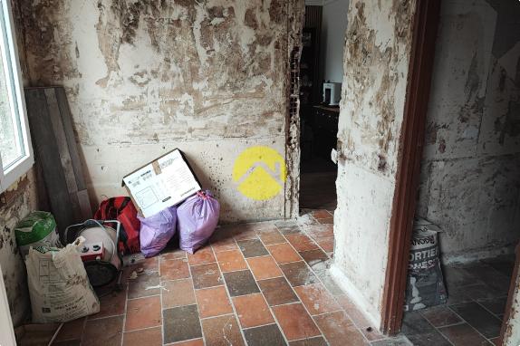 Maison à rénover de 183 m²...