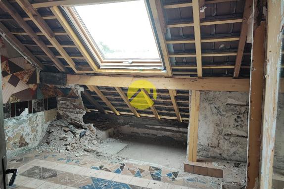 Maison à rénover de 183 m²...