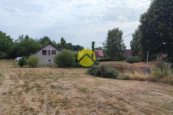 Maison à rénover de 183 m²...