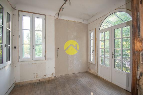 Immeuble au centre Le Bugue