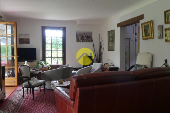 SUPERBE MAISON FAMILIALE