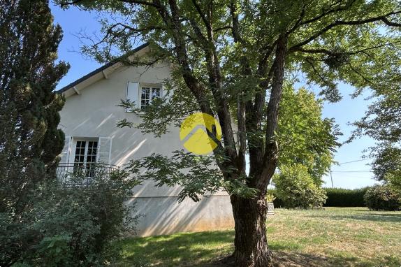 VILLA PROCHE AMBAZAC