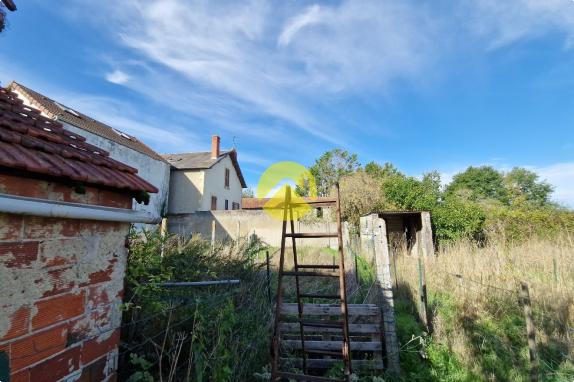 PETITE MAISON