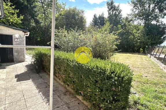MAISON DE VACANCES OU JEUNE COUPLE