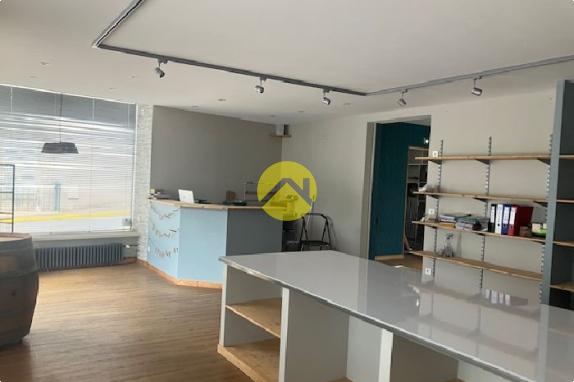 Local commercial 120 m²  