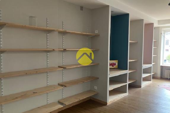 Local commercial 120 m²  