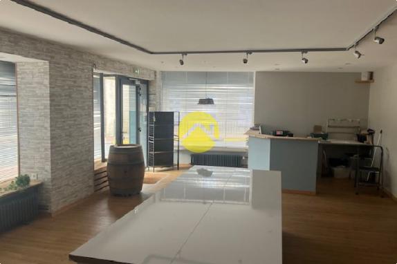 Local commercial 120 m²  