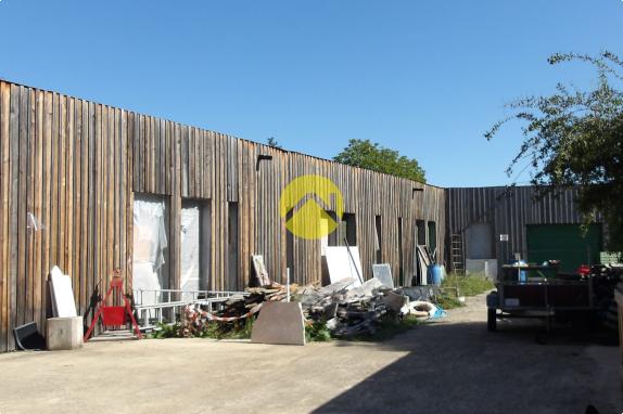 MAISON A FINIR ENTIEREMENT