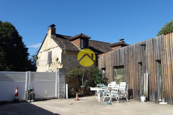 MAISON A FINIR ENTIEREMENT