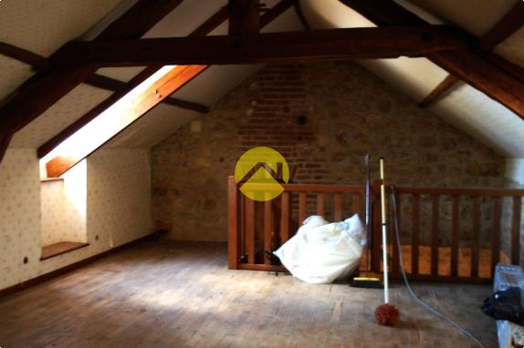 MAISON A FINIR ENTIEREMENT