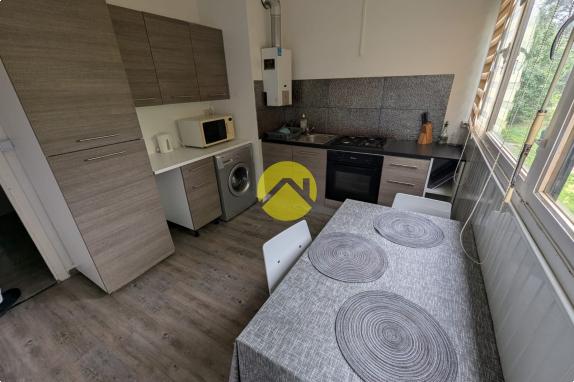 APPARTEMENT AVEC BALCON