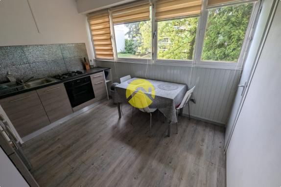 APPARTEMENT AVEC BALCON