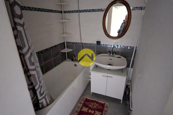 APPARTEMENT AVEC BALCON