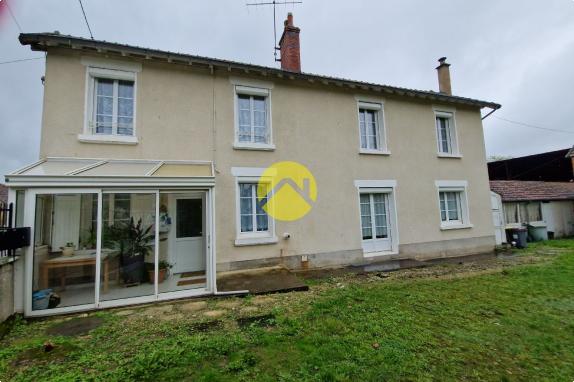 Maison avec terrain & dependances