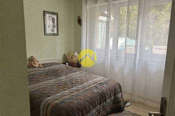 propriété avec piscine