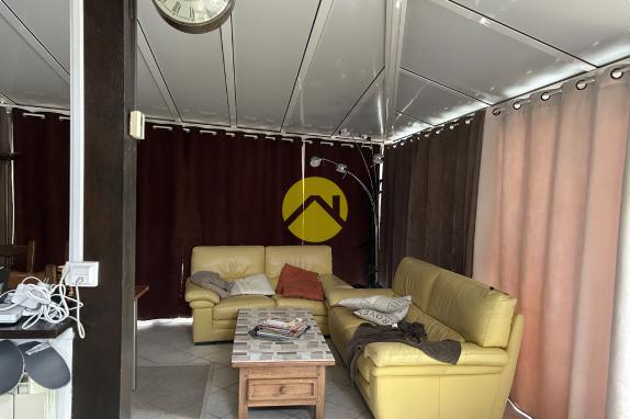 propriété avec piscine