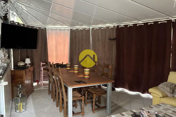 propriété avec piscine