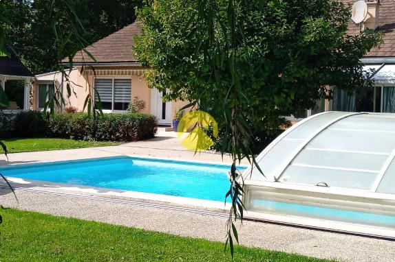 propriété avec piscine