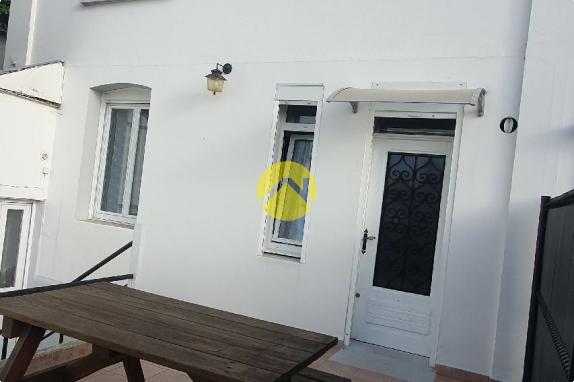 Maison mitoyenne rénovée