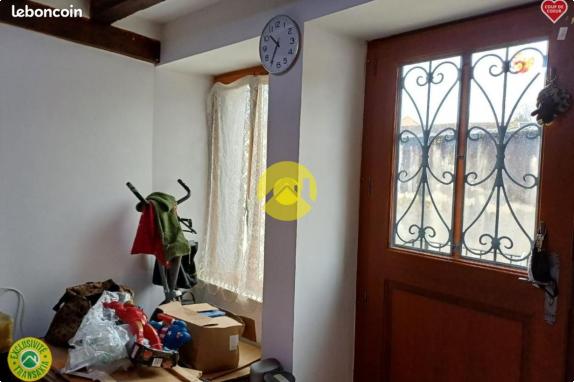 IMMEUBLE avec 2 Appartements  Loués