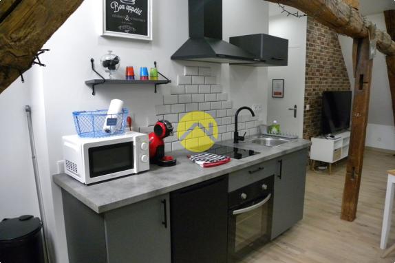 ENTIEREMENT RÉNOVÉ/LOUABLE DE SUITE