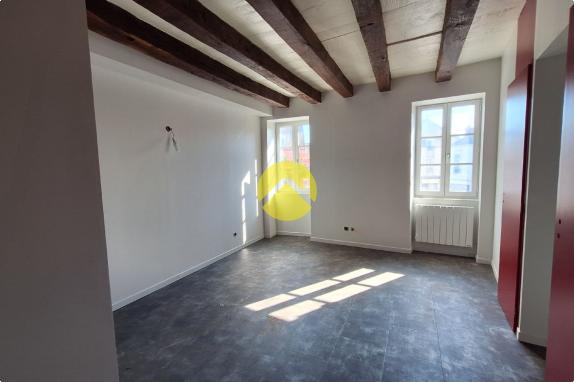 MAISON RENOVEE COEUR DE VILLAGE