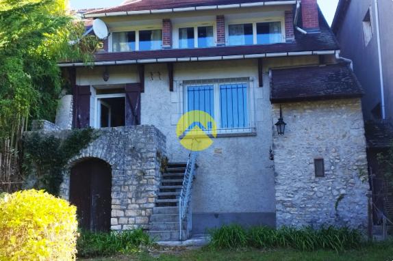 Maison / Pavillon Briare, 4 pièces à vendre