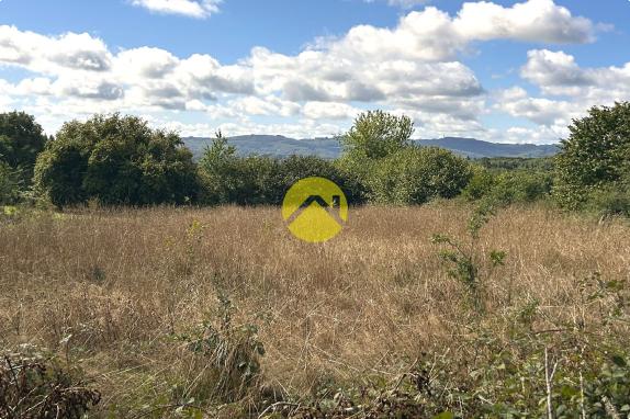 TERRAIN CONSTRUCTIBLE SUPERBE VUE