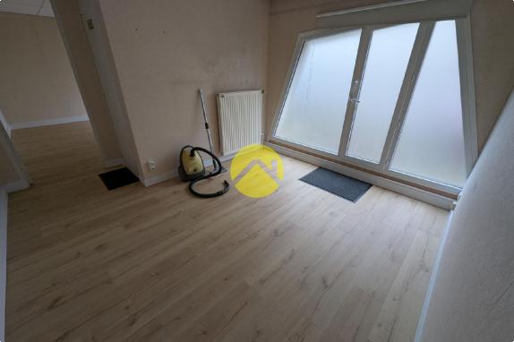 Apt T3 avec garage .