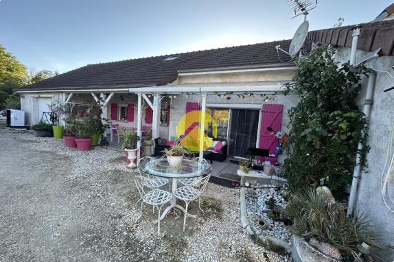 BELLE MAISON FAMILIALE