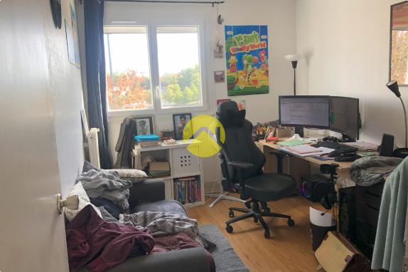 APPARTEMENT AVEC BALCON
