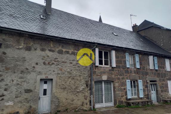 Ancien corps de ferme à Reprendre