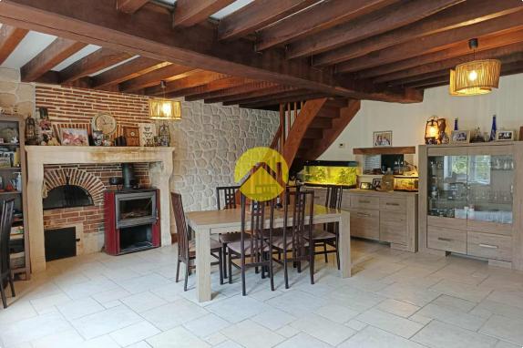CHARMANTE MAISON RÉNOVÉE
