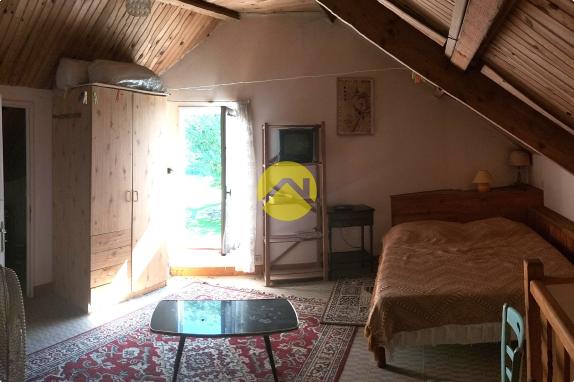 JOLI PIED A TERRE