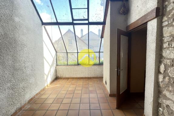 MAISON DE VILLE