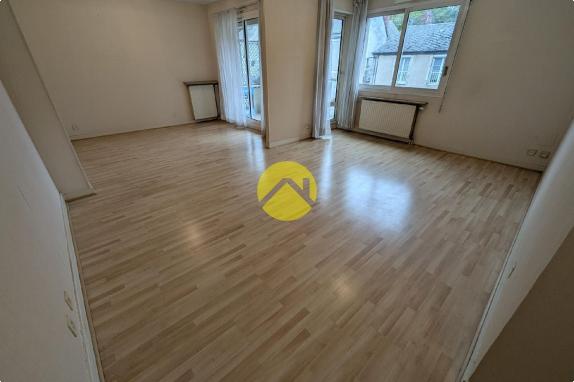 Appartement / Immeuble Bourges, 3 pièces à vendre