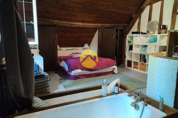 Dans un hameau, 128m² habitable...
