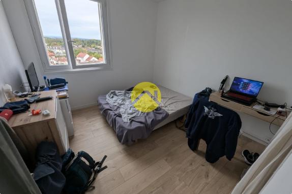 Appartement T4 rénové avec balcon