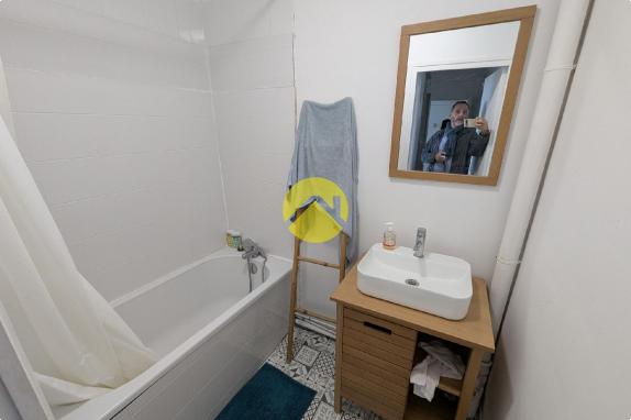 Appartement T4 rénové avec balcon