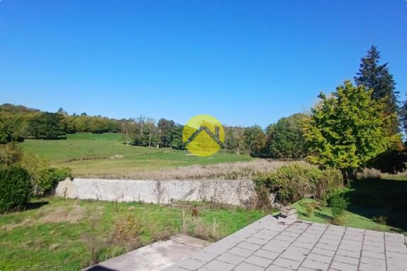 Propriété, Dépendances sur 1,5 Ha