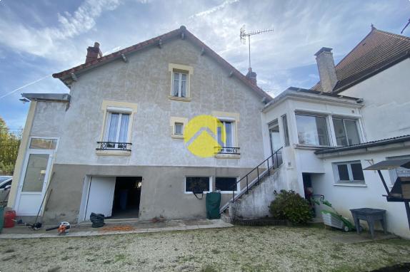  MAISON DE CHARME 10 MIN NEVERS