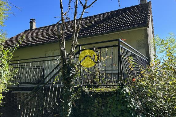 MAISON EN PIERRE SUPERBE VUE