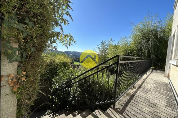 MAISON EN PIERRE SUPERBE VUE