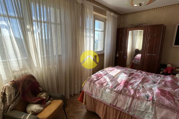 MAISON EN PIERRE SUPERBE VUE